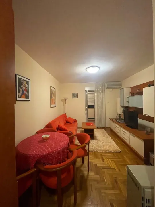 Rent, one bedroom apartment, 43m², Preko Morače, Podgorica