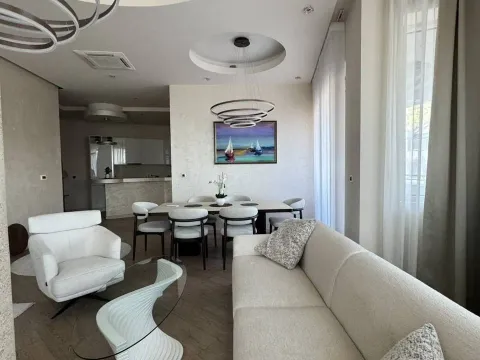 Prodaja, dvosoban stan, 117m², Centar, Budva - image 8