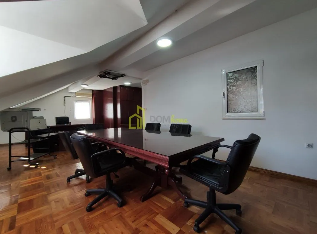 Rent, office space, 140m², Centar, Podgorica