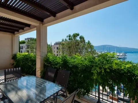 Prodaja, dvosoban stan, 138m², Porto Montenegro, Tivat - image 3