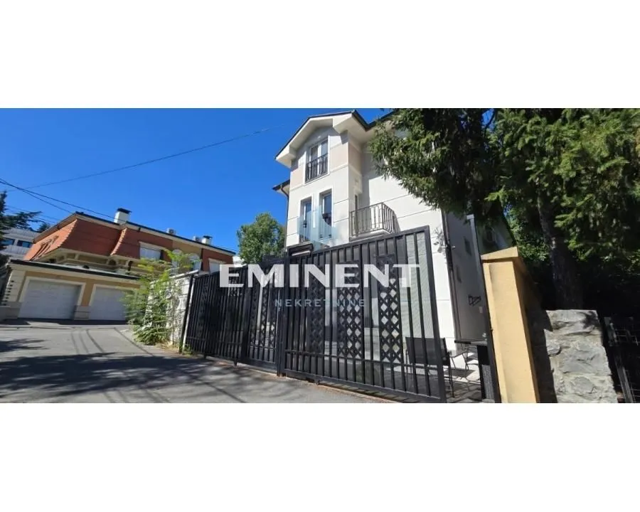 Prodaja, kuća, 300m², Savski Venac, Beograd