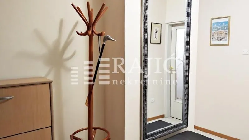 Rent, three bedroom apartment, 85m², Stari Grad, Beograd