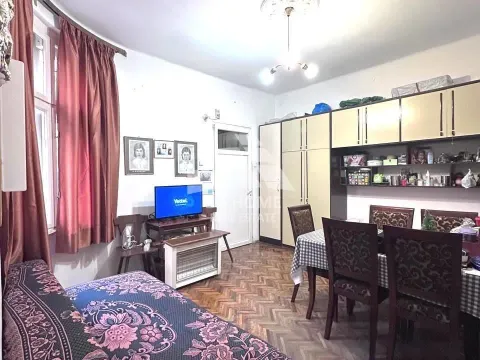 Sale, two bedroom apartment, 46m², Vračar Centar, Vračar Sve Podlokacije - image 5