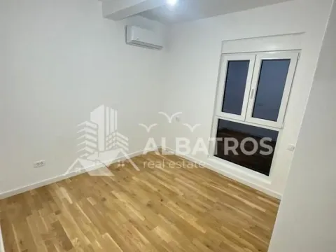 Rent, one bedroom apartment, 582m², Makedonsko naselje, Bar - image 3