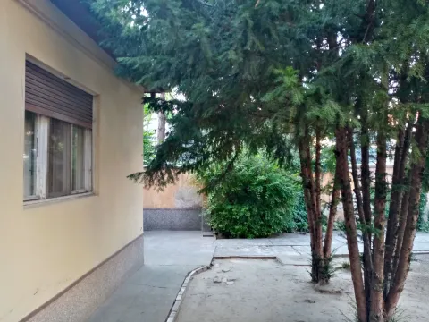 Kuća in Centar