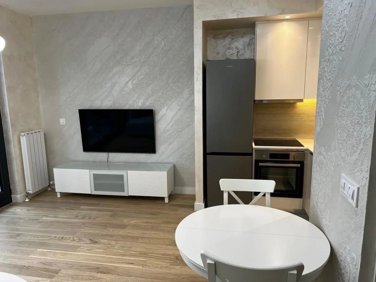 Rent, one bedroom apartment, 35m², Savski Venac, Beograd