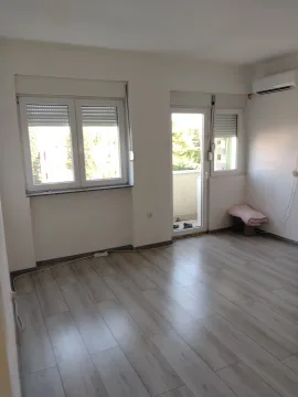 Rent, one bedroom apartment, 41m², Preko Morače, Podgorica - image 6