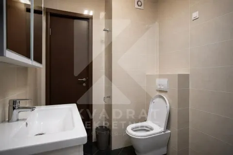 Rent, three bedroom apartment, 120m², 1 maj, Podgorica - image 13