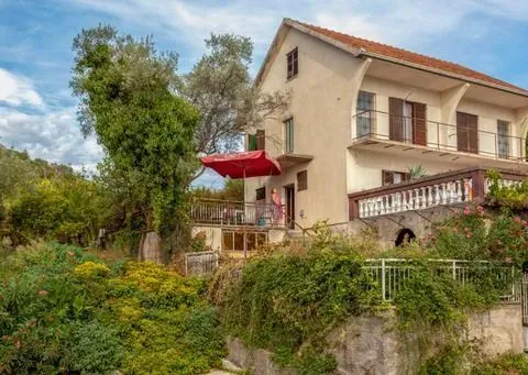 Prodaja, kuća, 136m², Tivat, Crna Gora - image 10