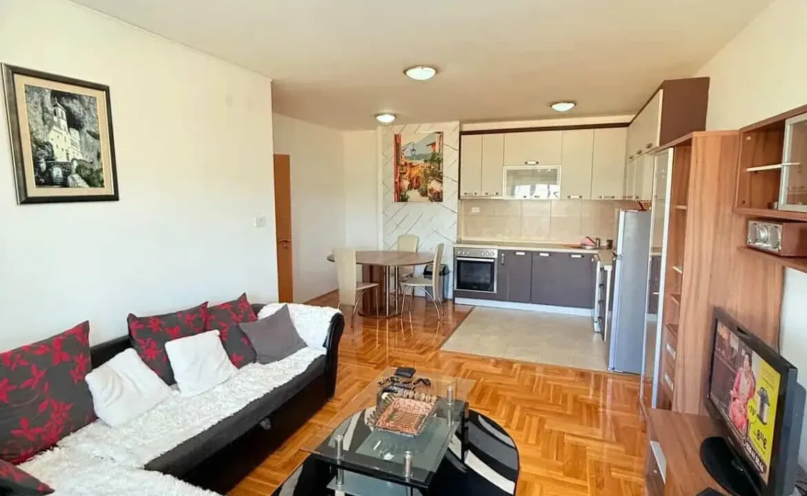 Rent, two bedroom apartment, 60m², City Kvart, Podgorica