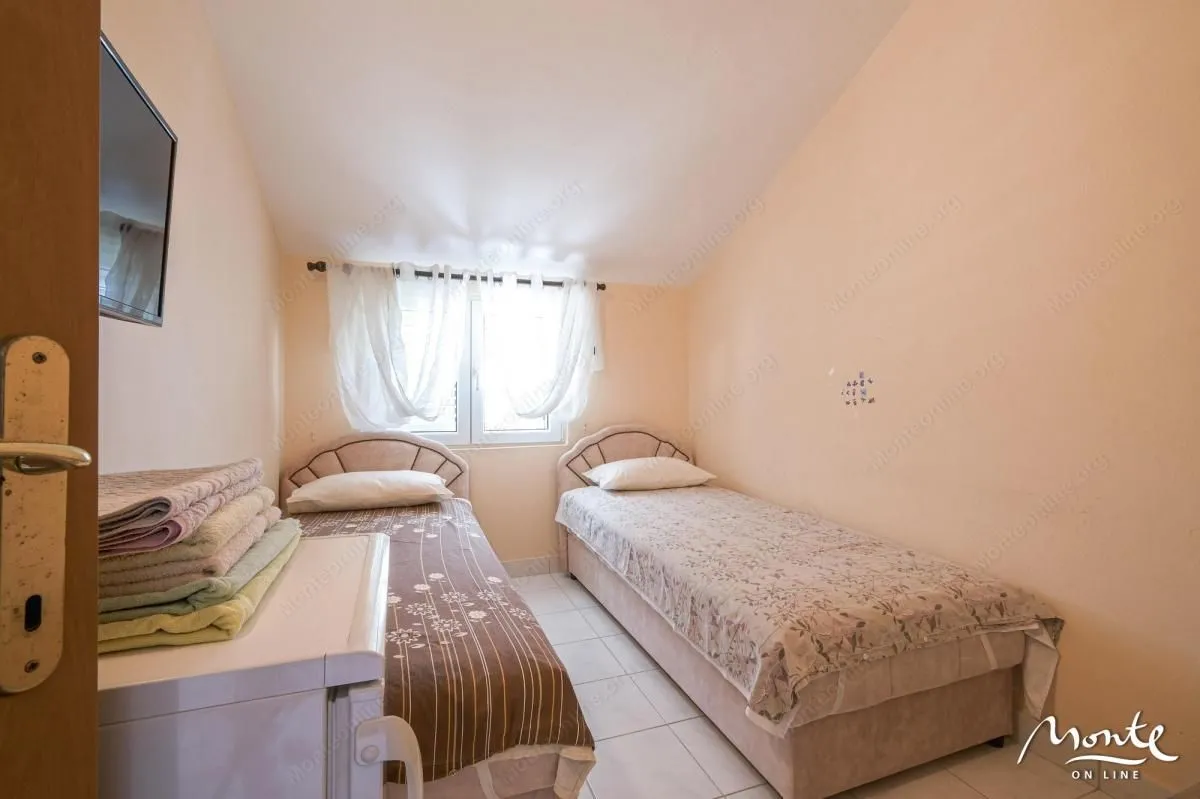 Prodaja, dvosoban stan, 53m², Orahovac, Kotor
