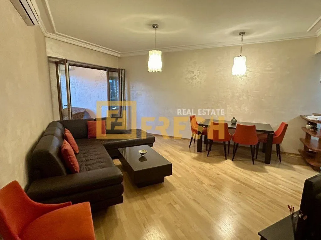 Prodaja, dvosoban stan, 100m², Centar, Podgorica