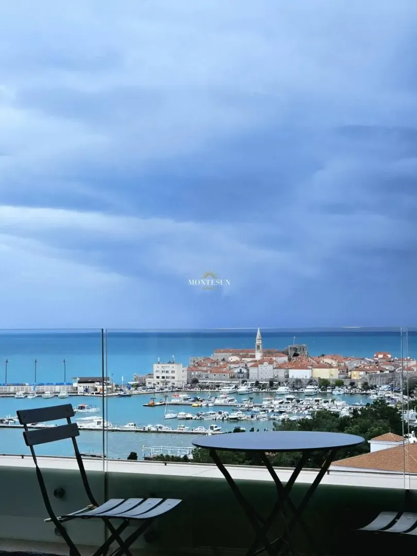 Rent, studio apartment, 49m², Centar, Budva