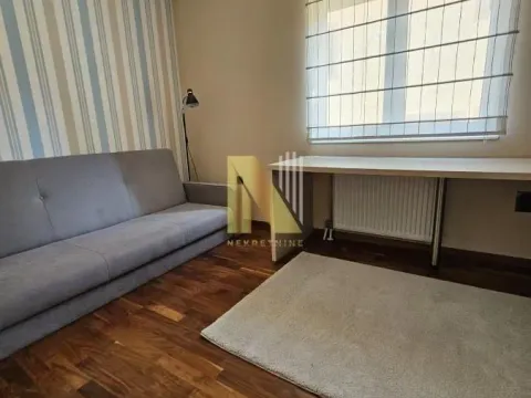 Izdavanje, trosoban stan, 78m², Sajmište, Novi Sad - image 16