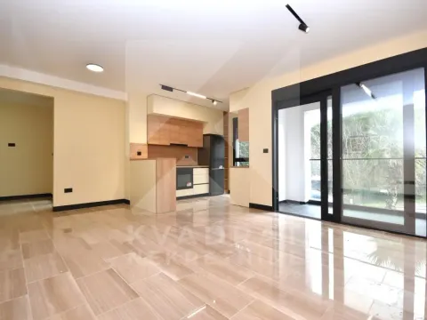 Izdavanje, poslovni prostor, 111m², Vezirov Most, Podgorica - image 1