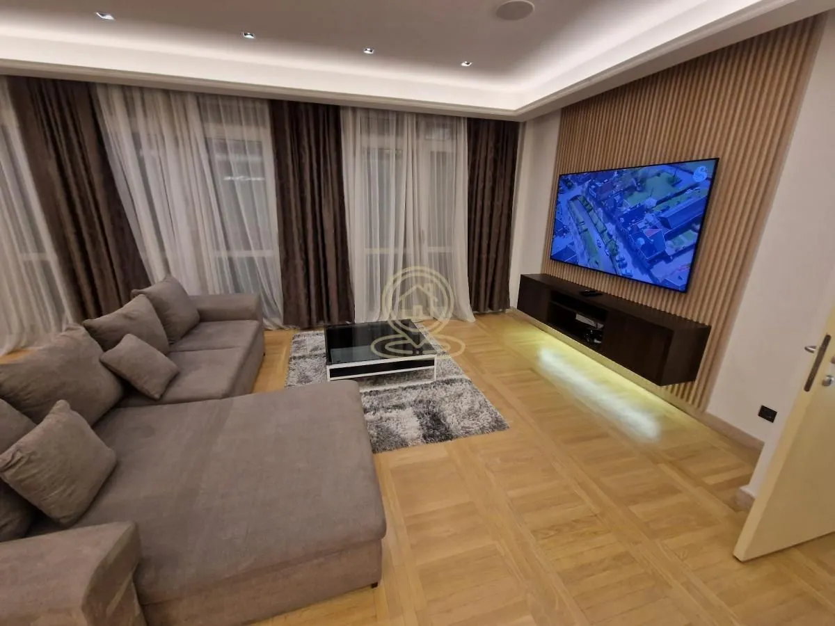 Rent, four bedroom apartment, 148m², Savski Venac, Beograd