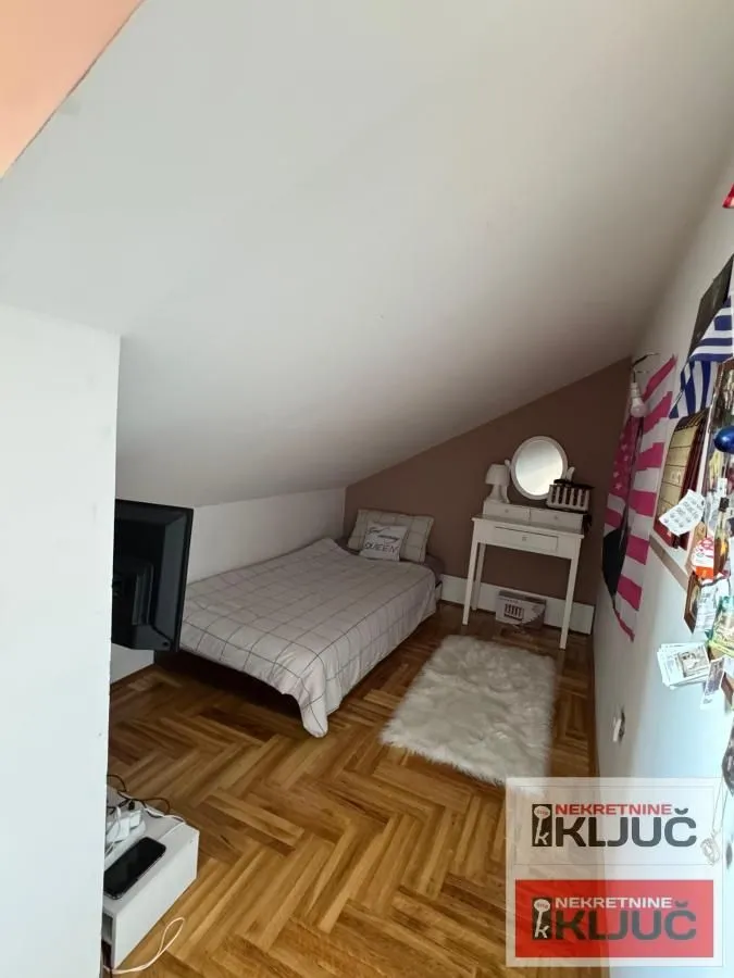 Prodaja, trosoban stan, 69m², Veternik, Novi Sad Sve Podlokacije