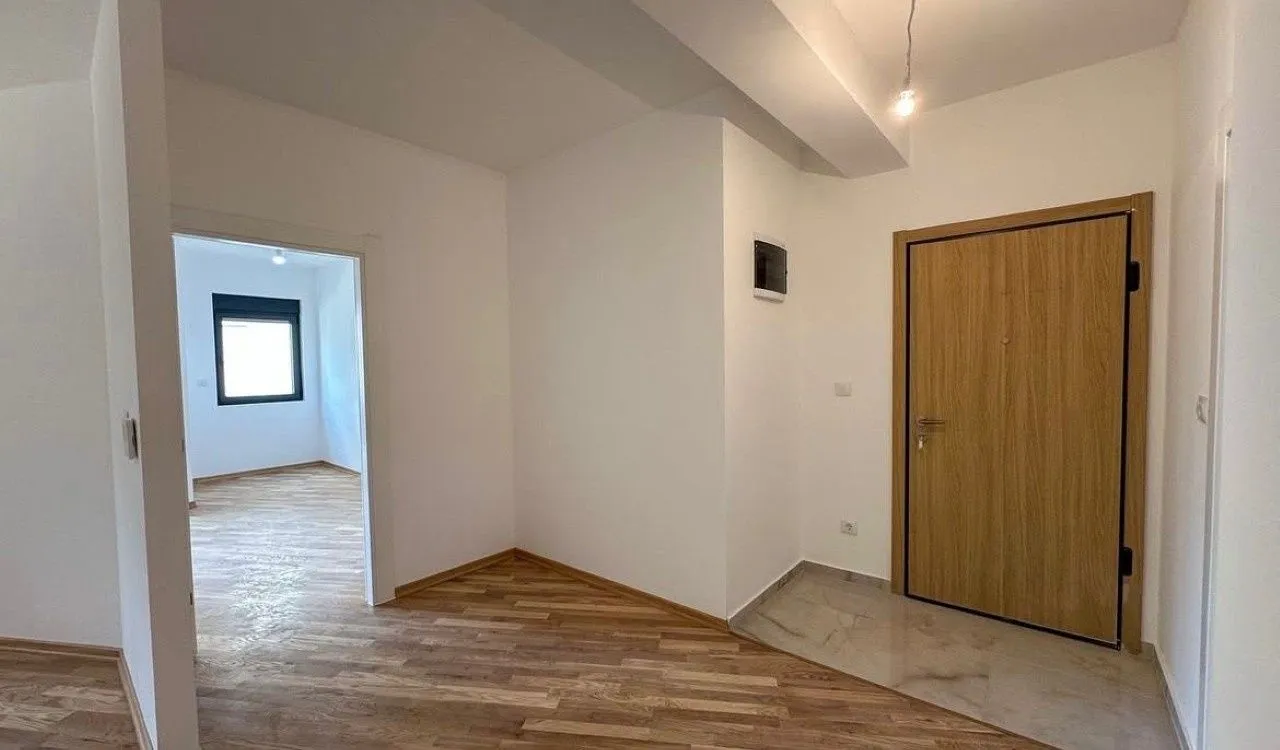 Prodaja, jednosoban stan, 57m², Zagorič, Podgorica