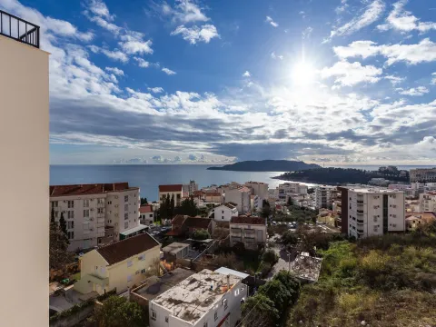 Rent, one bedroom apartment, 42m², Bečići, Budva - image 15