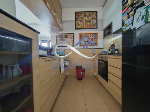 Izdavanje, četvorosoban stan, 147m², Centar, Novi Sad - image 2