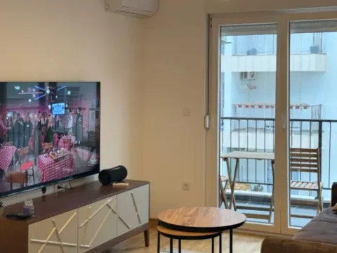 Izdavanje, jednosoban stan, 46m², Lazi, Budva - image 4