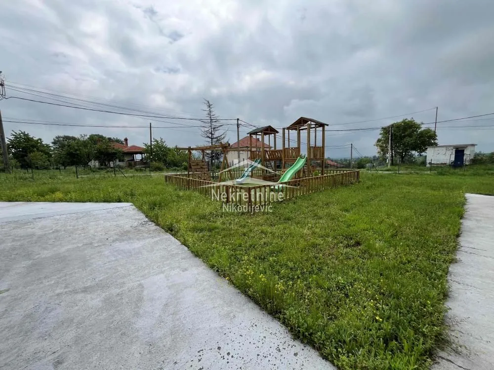 Prodaja, kuća, 650m², Babe, Sopot