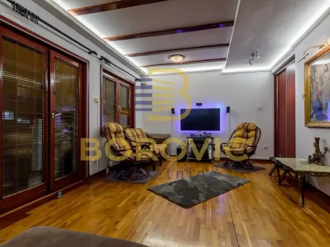 Sale, four bedroom apartment, 104m², Stari Grad, Beograd - image 2