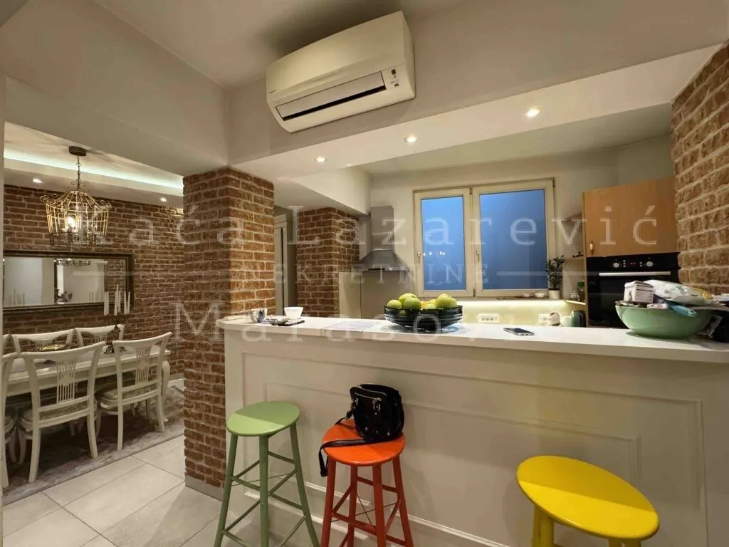 Prodaja, trosoban stan, 95m², Stari Grad, Beograd