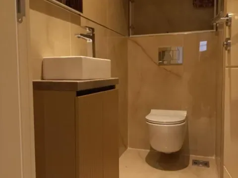 Izdavanje, četvorosoban stan, 155m², Savski Venac, Beograd - image 8