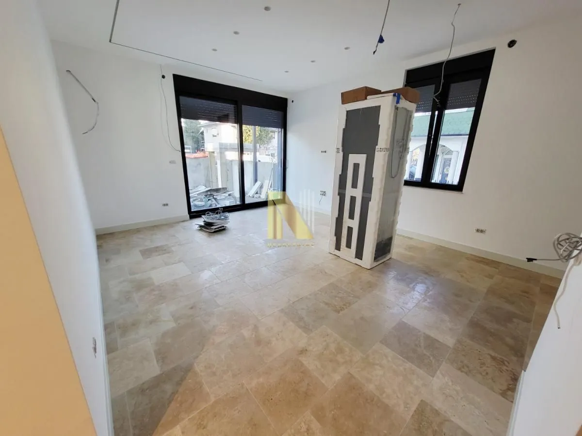 Rent, office space, 66m², Bulevar Evrope, Novi Sad Sve Podlokacije