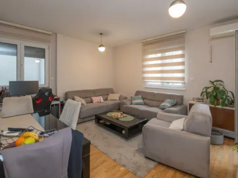 Prodaja, jednosoban stan, 48m², Nova Dalmatinska, Podgorica - image 10