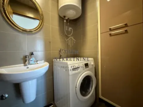 Izdavanje, dvosoban stan, 63m², City Kvart, Podgorica - image 13