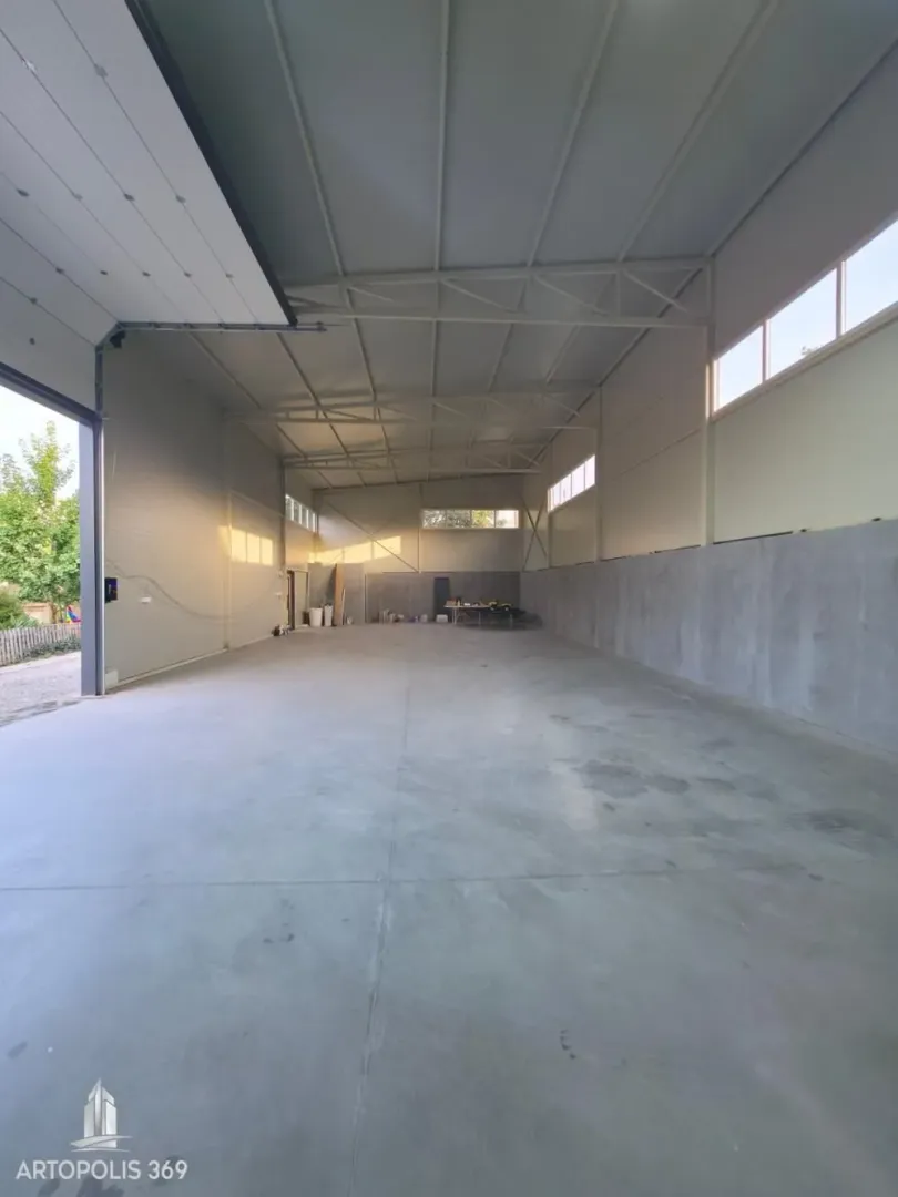 Rent, office space, 260m², Batajnica, Beograd