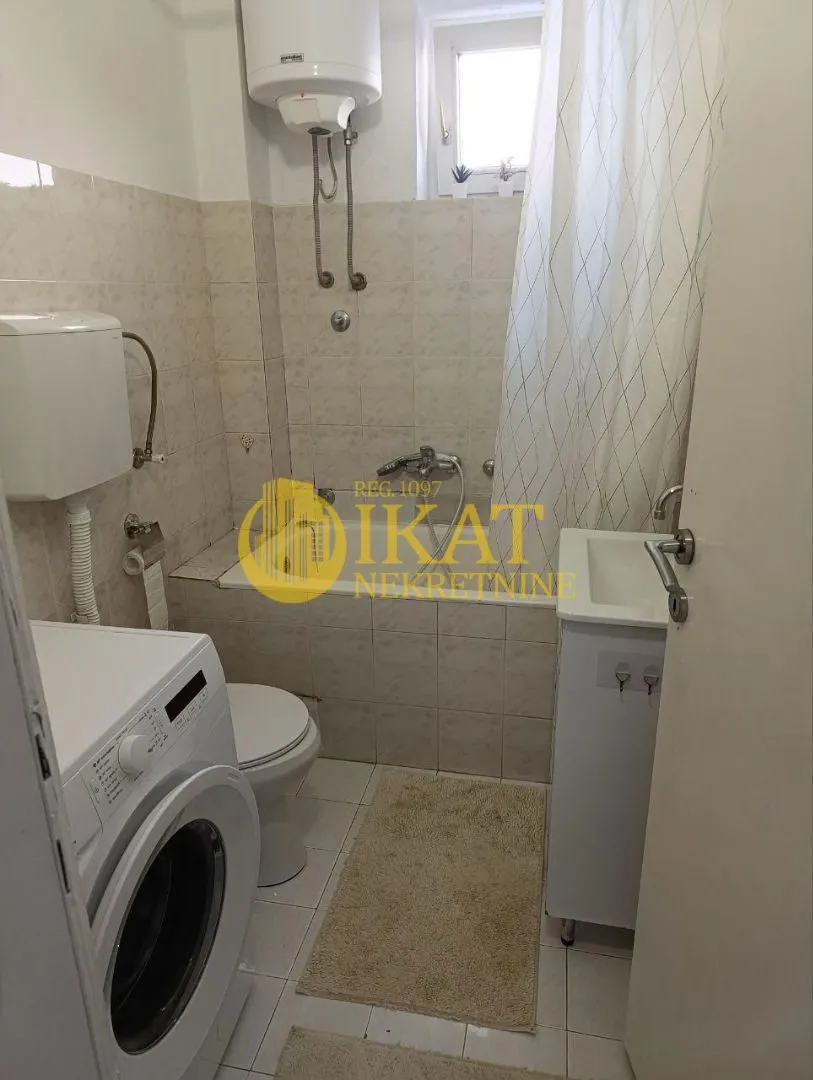 Rent, three bedroom apartment, 80m², Savski Venac, Beograd