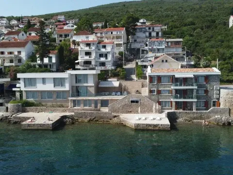 Prodaja, kuća, 314m², Tivat, Crna Gora