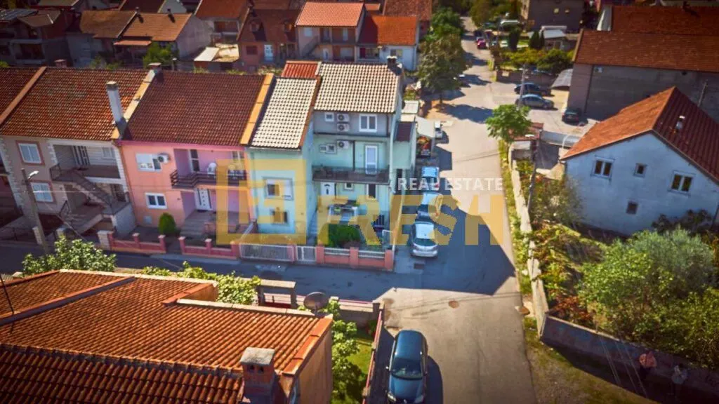 Sale, house, 300m², Zabjelo, Podgorica