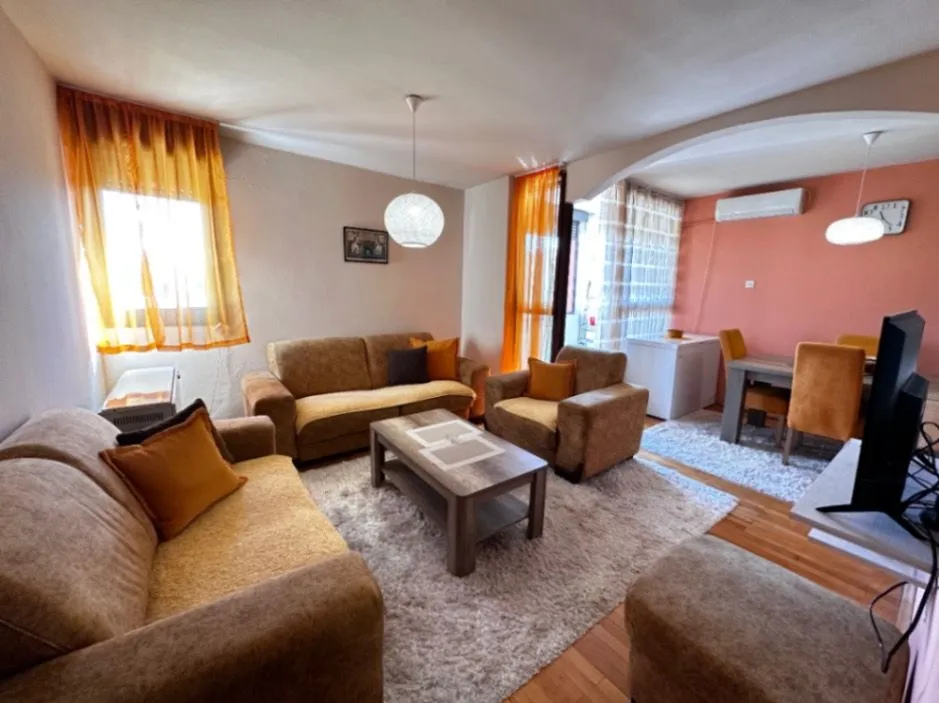 Rent, one bedroom apartment, 42m², Blok 5, Podgorica