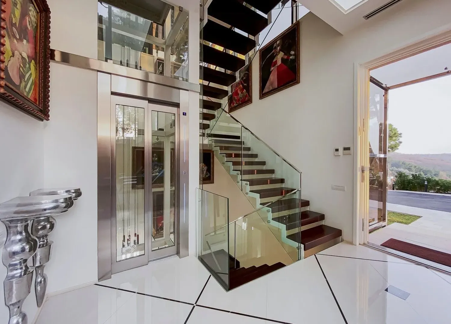 Sale, house, 600m², Sveti Stefan, Budva