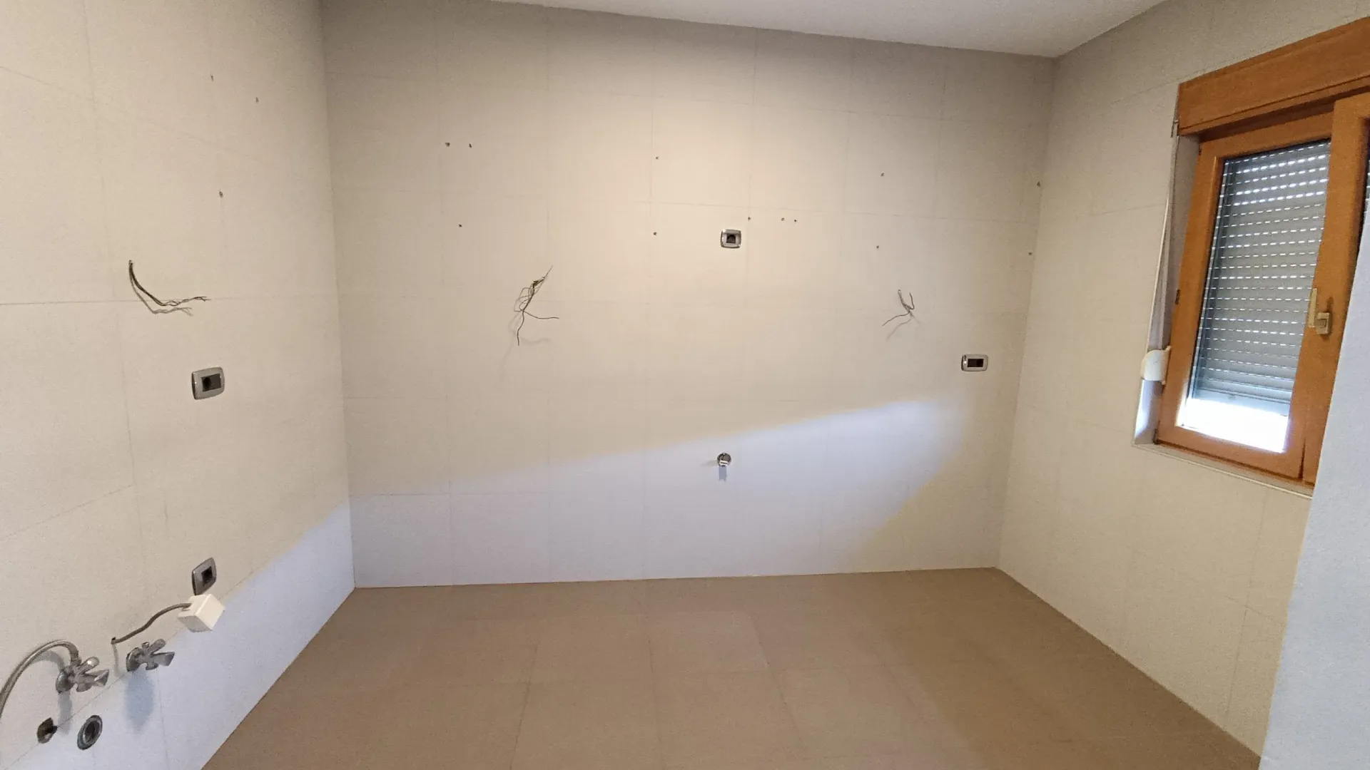 Prodaja, dvosoban stan, 94m², Preko Morače, Podgorica