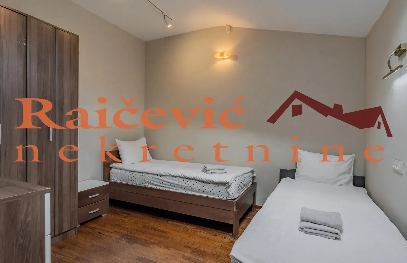 Rent, three bedroom apartment, 120m², Kalenić Pijaca, Vračar Sve Podlokacije