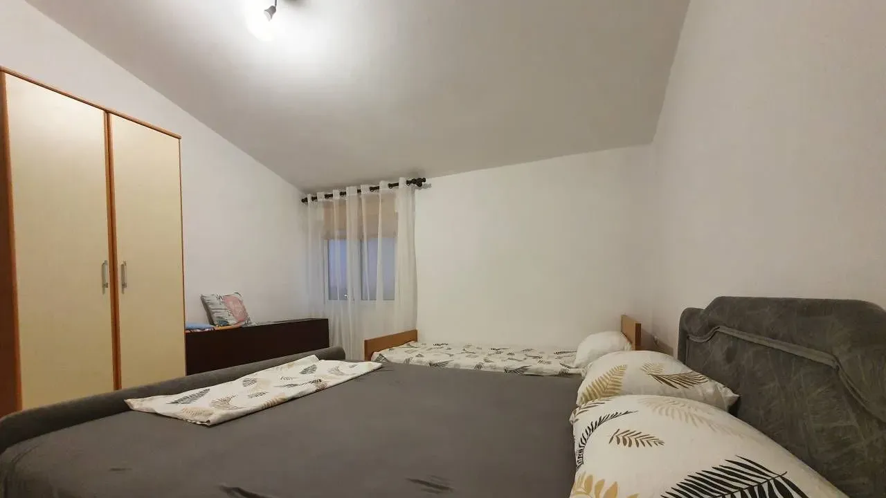 Rent, two bedroom apartment, 80m², Ilino, Bar