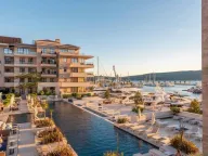 Izdavanje, jednosoban stan, 83m², Porto Montenegro, Tivat - image 1
