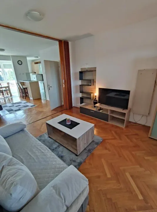 Rent, three bedroom apartment, 90m², Centar, Podgorica