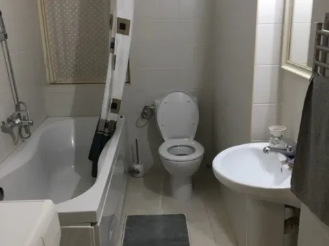 Izdavanje, dvosoban stan, 76m², Centar, Podgorica - image 8