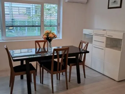 Izdavanje, kuća, 80m², Petrovaradin, Novi Sad - image 5