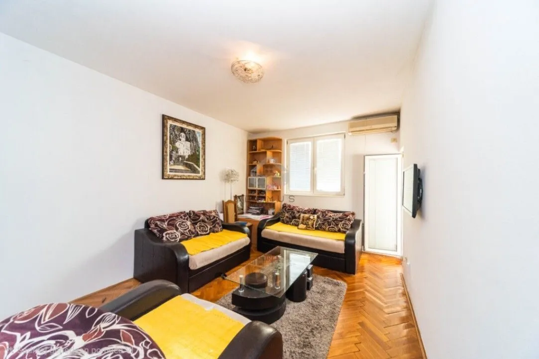 Prodaja, jednosoban stan, 42m², Zagorič, Podgorica