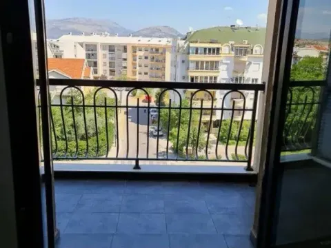 Izdavanje, jednosoban stan, 49m², Ljubović, Podgorica - image 6