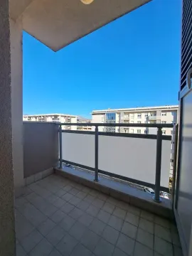 Izdavanje, dvosoban stan, 70m², City Kvart, Podgorica - image 11