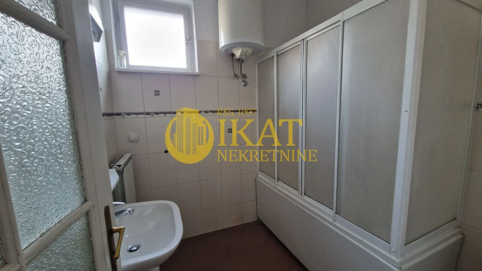 Izdavanje, kuća, 330m², Senjak, Beograd