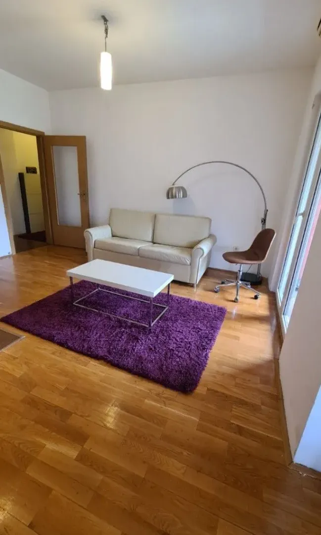 Prodaja, jednosoban stan, 48m², Tološi, Podgorica